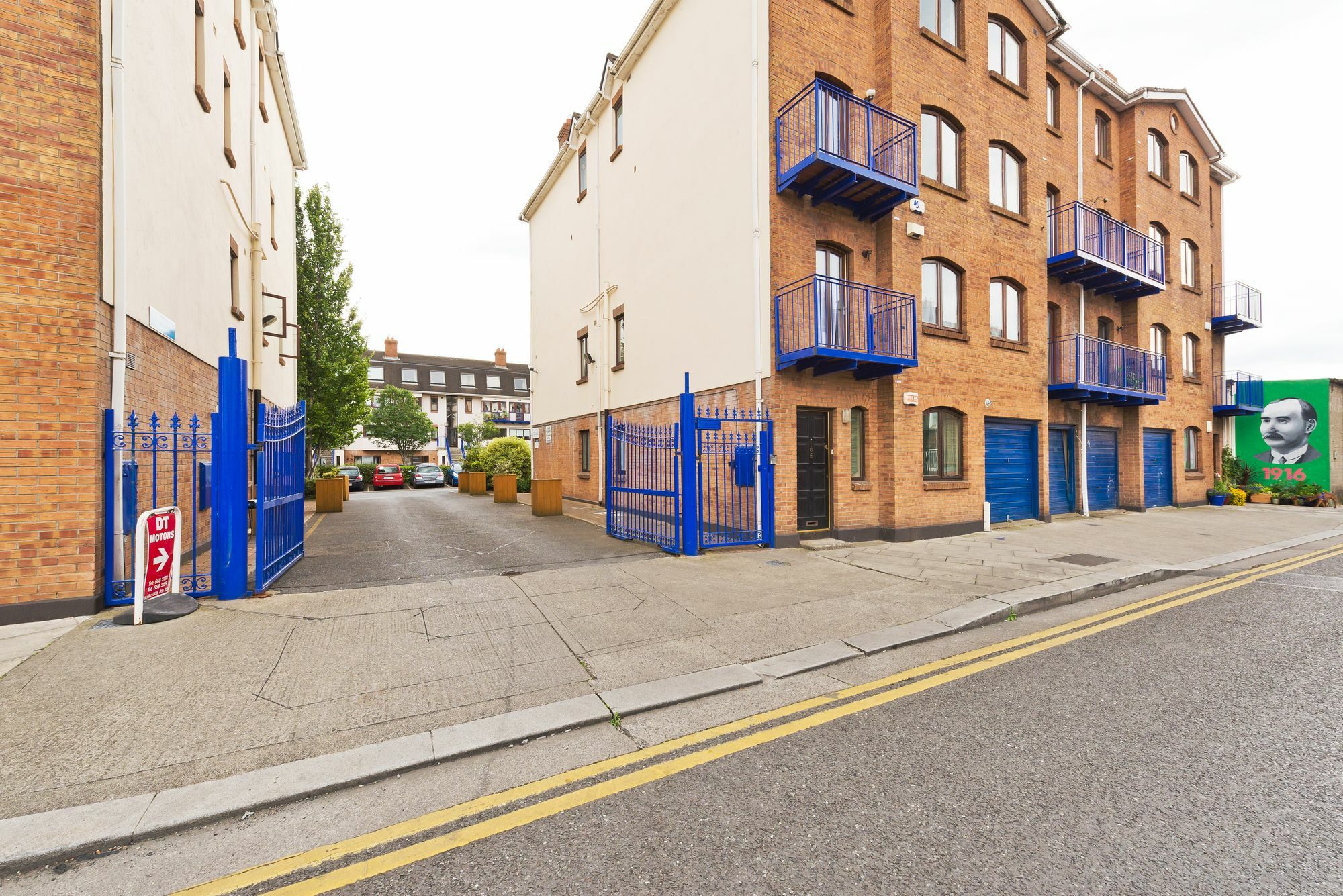River Liffey Apartment Дублин Экстерьер фото